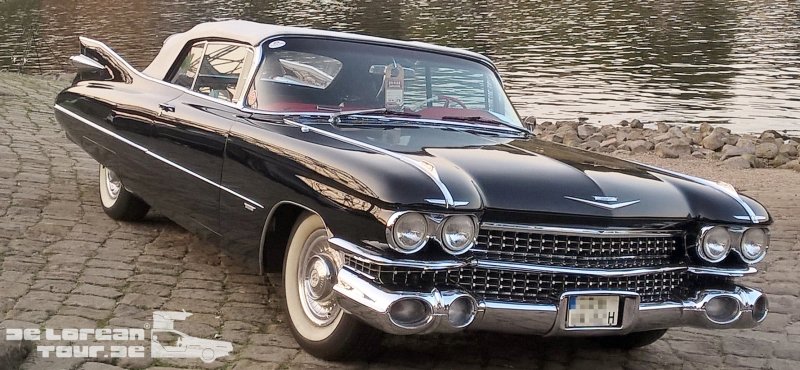 Cadillac Series 62 Convertible (1959) für Events, Shows, Ausfahrten und Hochzeiten mieten (2)