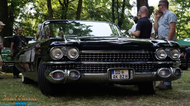 Cadillac Series 62 Convertible (1959) für Events, Shows, Ausfahrten und Hochzeiten mieten (0)