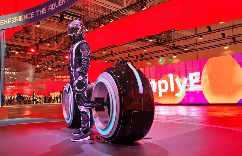 Fotobox bei Tagung mit Eyecatcher für Messe Lightbike